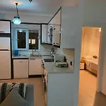Fantastic Apt-2 Min Walk From Cent'r Antalya Region, Great For Golf Lovers 公寓 贝莱克