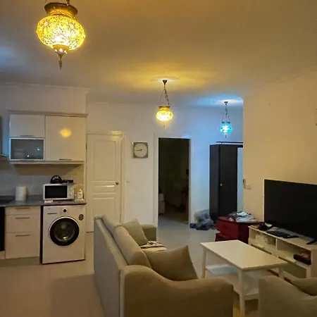 Fantastic Apt-2 Min Walk From Cent'r Antalya Region, Great For Golf Lovers Διαμέρισμα *