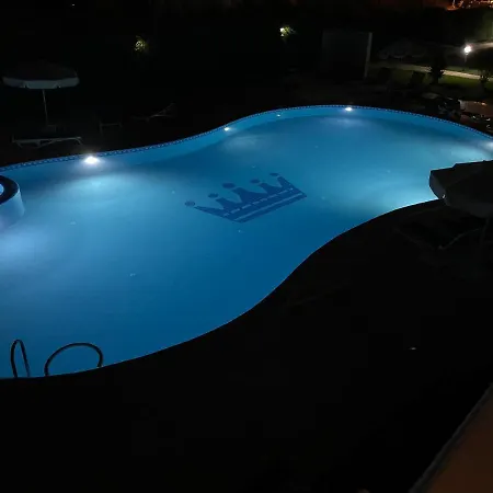 Fantastic Apt-2 Min Walk From Cent'r Antalya Region, Great For Golf Lovers דירה