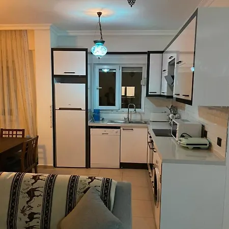 Fantastic Apt-2 Min Walk From Cent'r Antalya Region, Great For Golf Lovers Διαμέρισμα