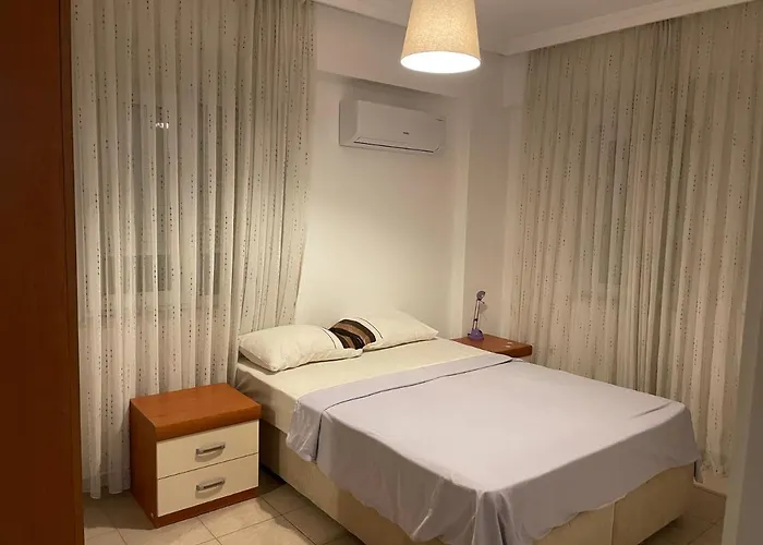 Fantastic Apt-2 Min Walk From Cent'r Antalya Region, Great For Golf Lovers דירה *