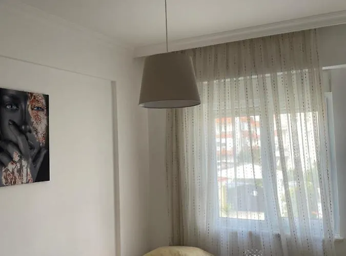 Fantastic Apt-2 Min Walk From Cent'r Antalya Region, Great For Golf Lovers דירה *