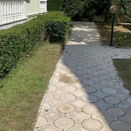 Fantastic Apt-2 Min Walk From Cent'r Antalya Region, Great For Golf Lovers באלאק