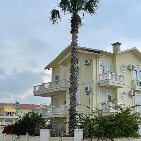 Fantastic Apt-2 Min Walk From Cent'r Antalya Region, Great For Golf Lovers דירה באלאק